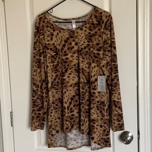 NWT LulaRoe Lynnea Top